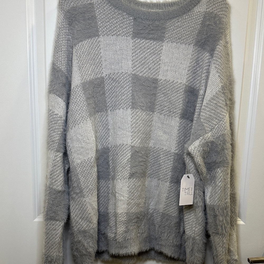 Time and Tru Soft Gray Sweater